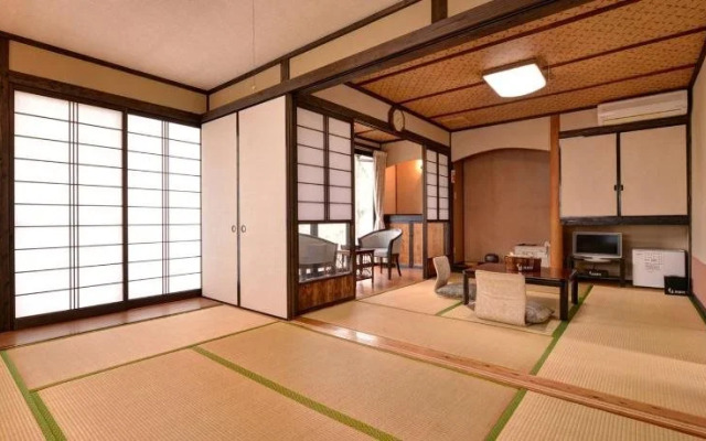 Mizuwake Minshuku Mura