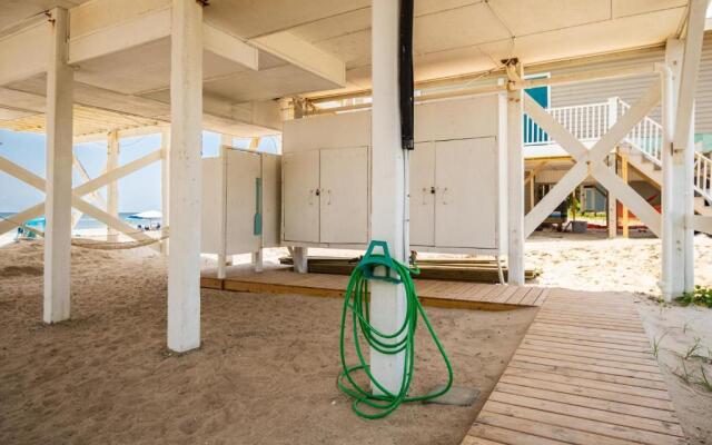 Just Beachy by Oak Island Accommodations