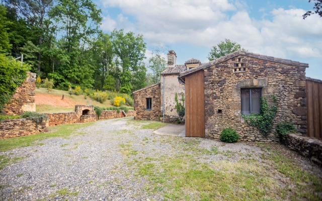 Holiday Home in Mazeyrolles With Garden