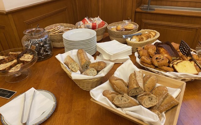 Logis Hôtel Restaurant La Tête Noire