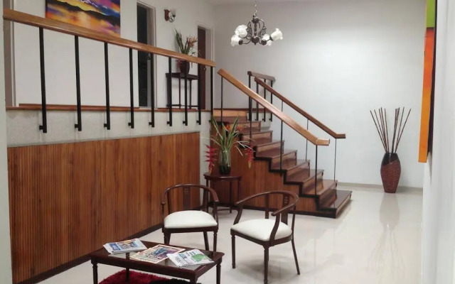 Regines Hotel
