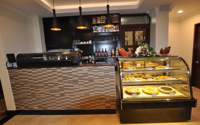 West Loch Park Hotel Vigan
