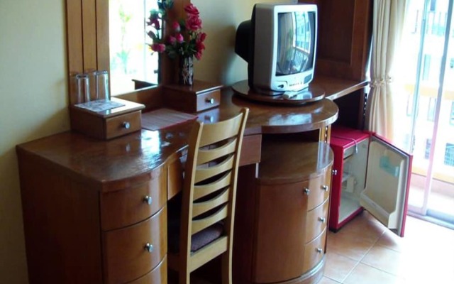 Hotel Welcome Everybody