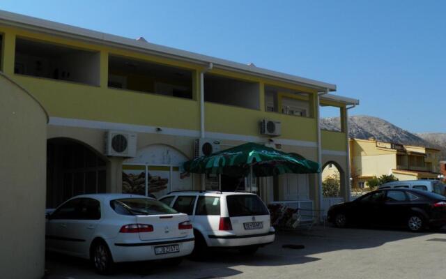 Baska Beach Apartments