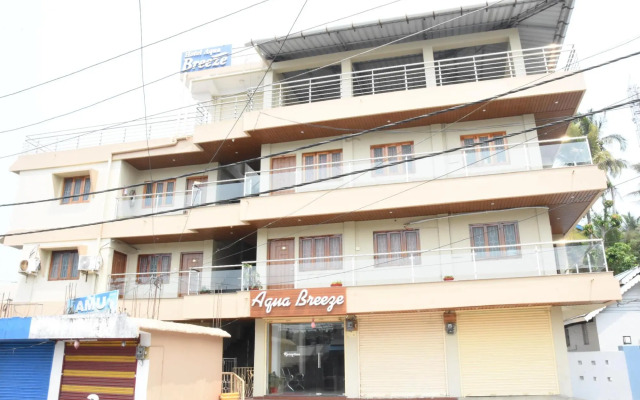 Hotel Aqua Breeze by OYO Rooms