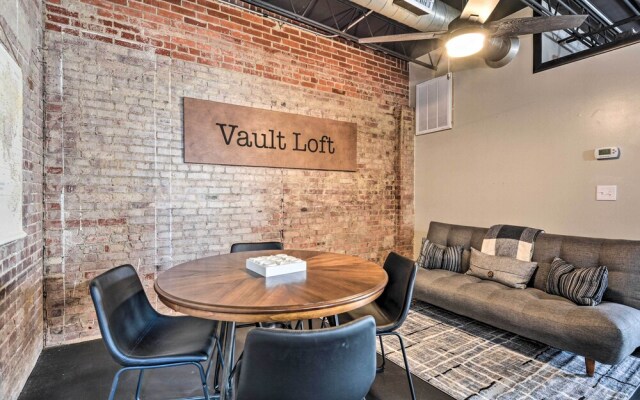 Sleek, Modern Loft in Downtown Springfield!