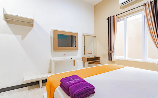 Sans Hotel Budaya Cirebon