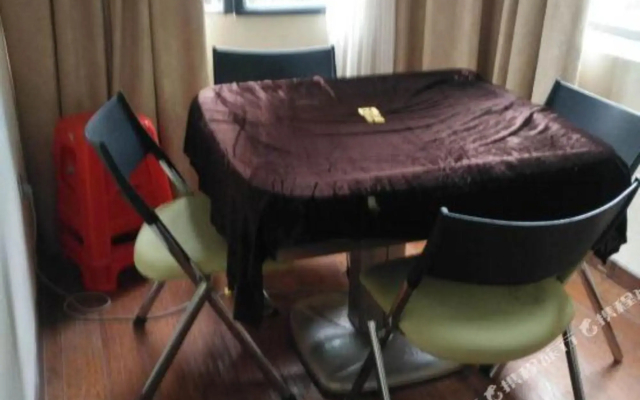 Honghua Hotel (Yichun Wentang)