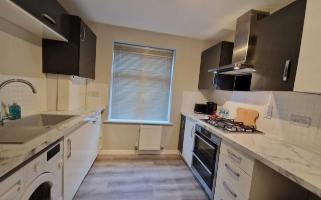 Impeccable 2-bed Apartment in Newcastle Upon Tyne