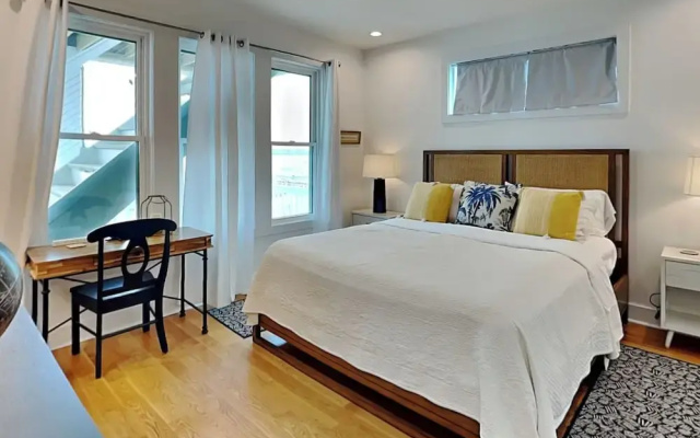 Channel 6 by Topsail Realty