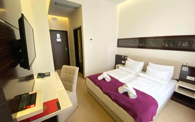 Hotel Theater Belgrade