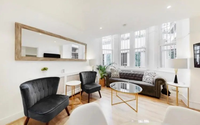 Luxury Kensington apartment