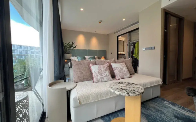 1BR 5Min Walk to BeachPool&Gym C243