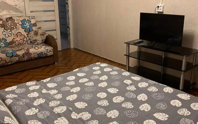 Счастливая матрешка на улице Дежнёвцев 5