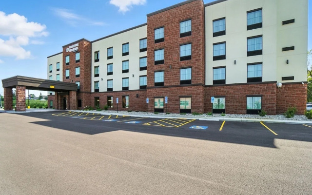 Cobblestone Hotel & Suites-Bellefontaine