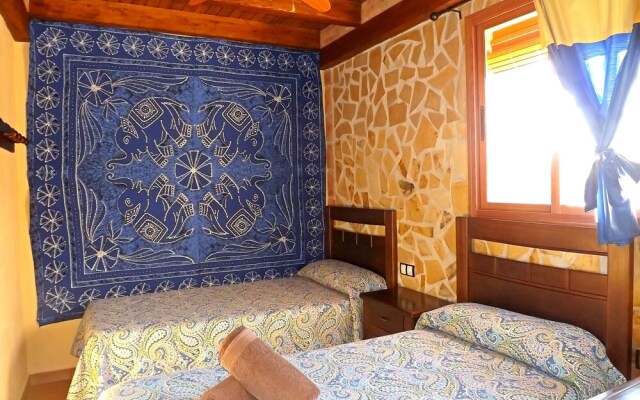 Villa With 5 Bedrooms in La Guardia de Jaen, With Wonderful Mountain V