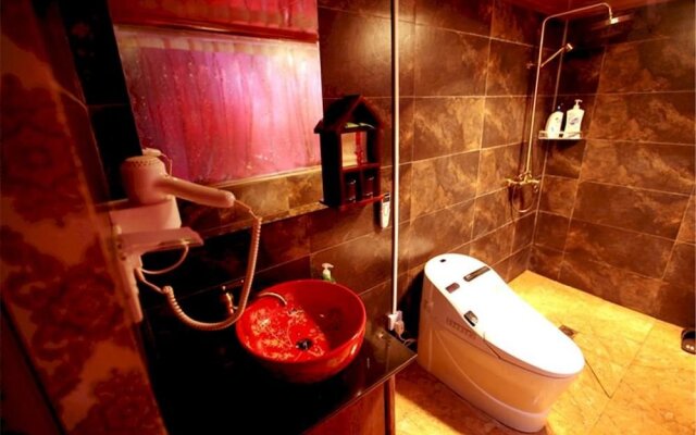 Lijiang Chihe Jingpin Inn