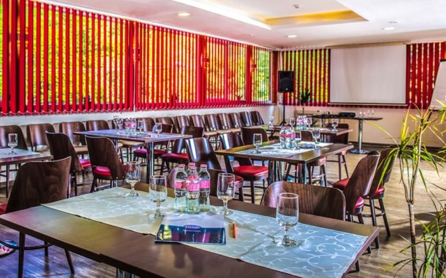 Patak Park Hotel