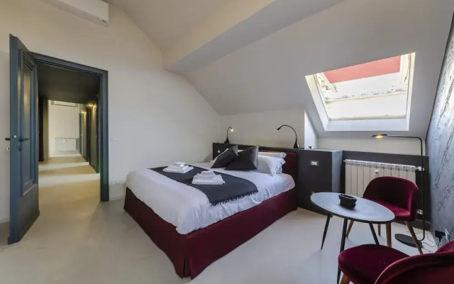 JOIVY The Private View