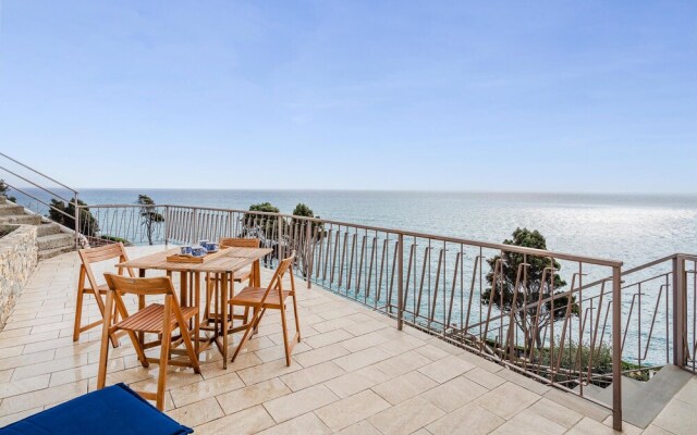 Stunning Home in Cipressa With Wifi and 2 Bedrooms