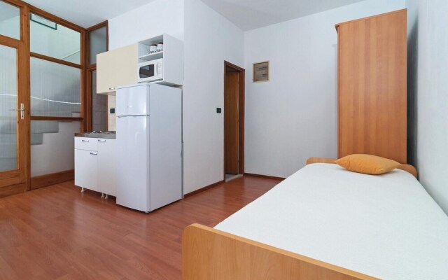 Beautiful Home in Stobrec With Wifi and 0 Bedrooms