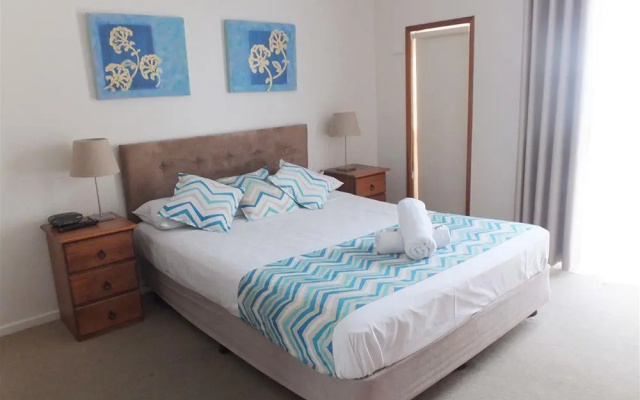 The Shores Holiday Apartments – Guest Rooms – Blacks Beach