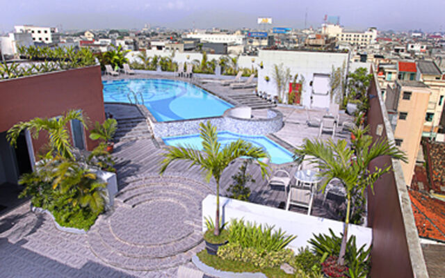 Golden Flower Hotel Bandung