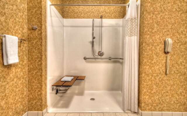 Hampton Inn & Suites Kalamazoo - Oshtemo