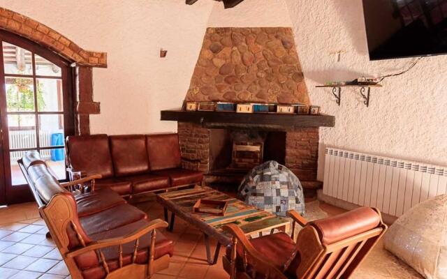 Hostal Restaurant la Guineu