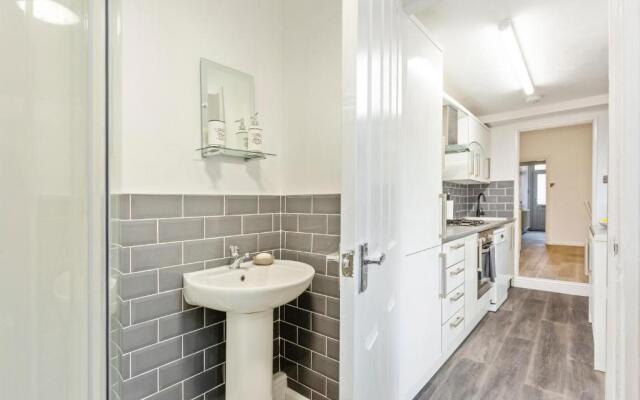 Spacious & Central Entire Home