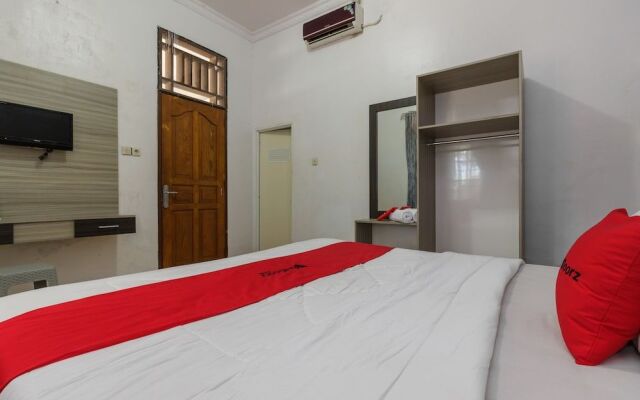 RedDoorz near Pantai Panjang Bengkulu