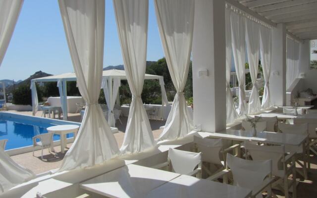 Porto Scoutari Romantic Hotel