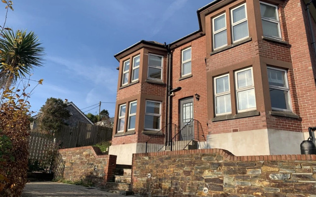 Mevagissey Holiday Home - sea View and Parking