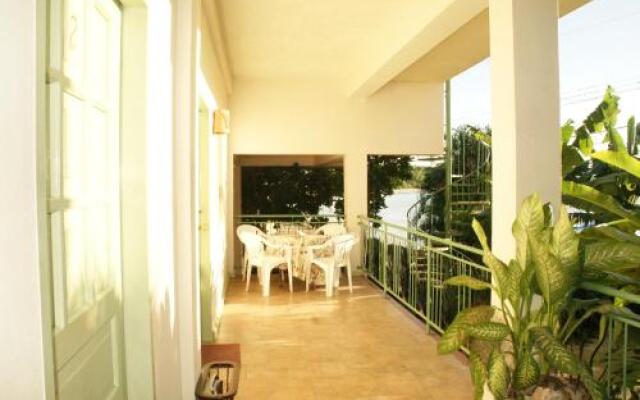 The Seaside Garden Guesthouse