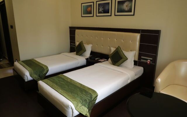 Hotel Raj Residency