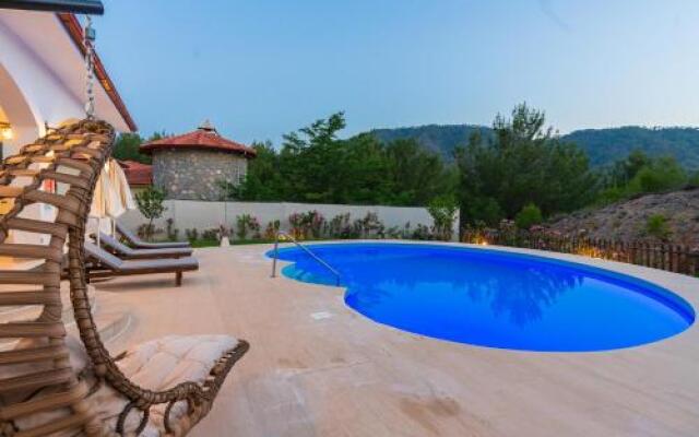 Villa Hill 2