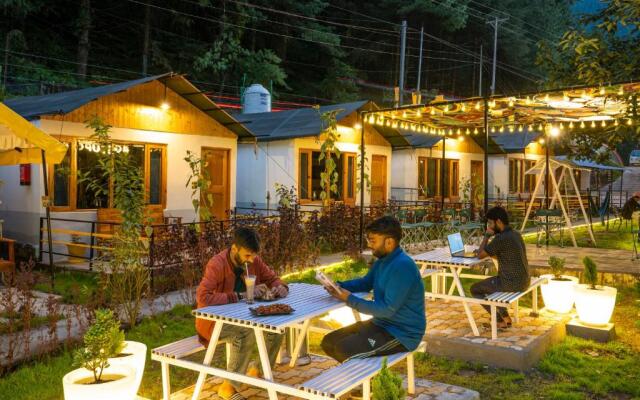 The Hosteller Kasol Riverside