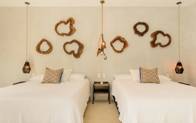 Casa Aluxes Guesthouse