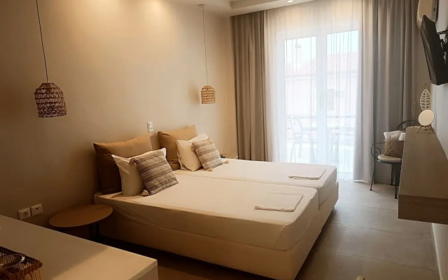 Akrogiali Hotel