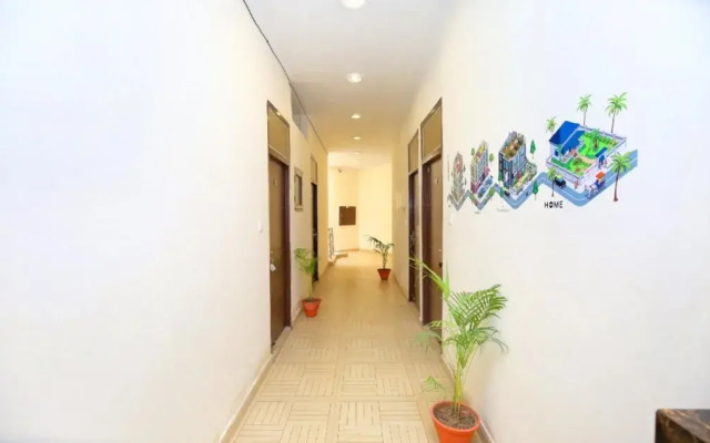 Hotel Royal Shades By OYO Rooms