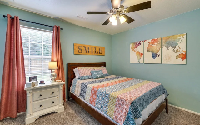 Cozy Fayetteville Vacation Rental Near Campus!