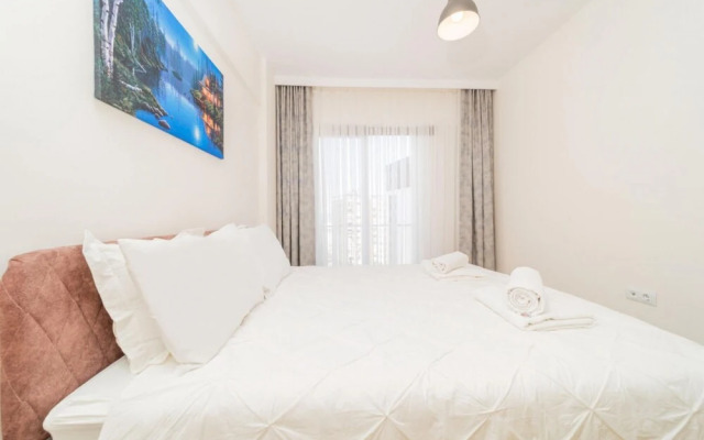 Great Flat With Shared Pool in Kepez