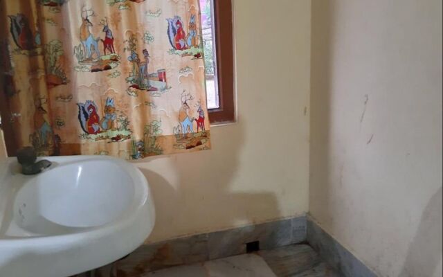 Goroomgo Jully Lodge Puri