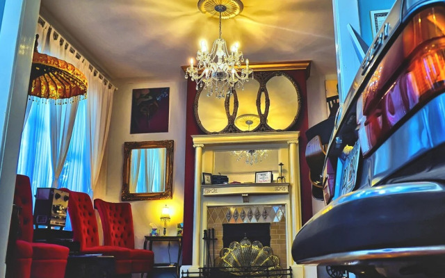 Isetta Inn (Boutique Inn)