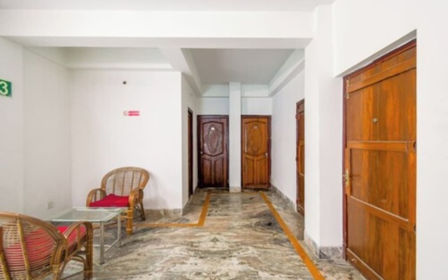 Goroomgo Puja Residency Kolkata