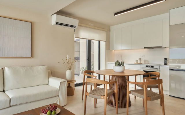 The Nook -luxury Living at the Edge of Tranquility