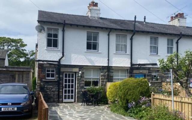 1 Catherine Cottages