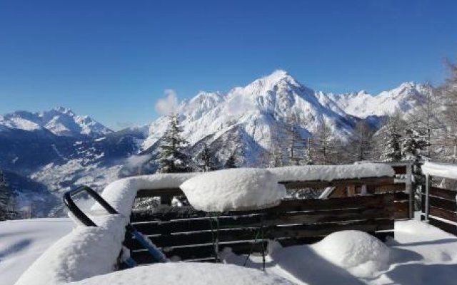 Skihütte Zams Tirol Österreich