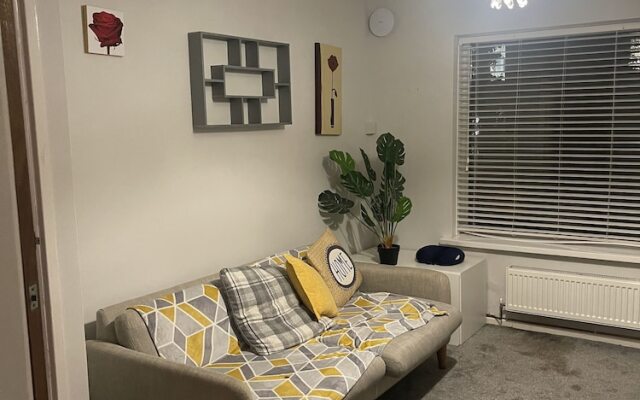 Beautiful one bed Apartment in Cardiff Good Links