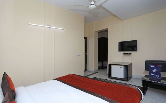 OYO 10057 Hotel Laksh Residency